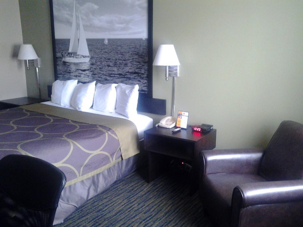 Super 8 By Wyndham Panama City Exterior foto